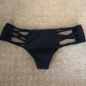 Siempre Golden bikini bottoms